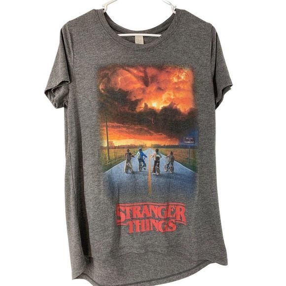 Women’s 2 piece Wild Fable Cardi + Graphic Tee Large 5448 Stranger Things - Picture 4 of 7